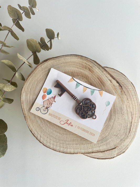 Abridor en forma de llave antigua para bautizo