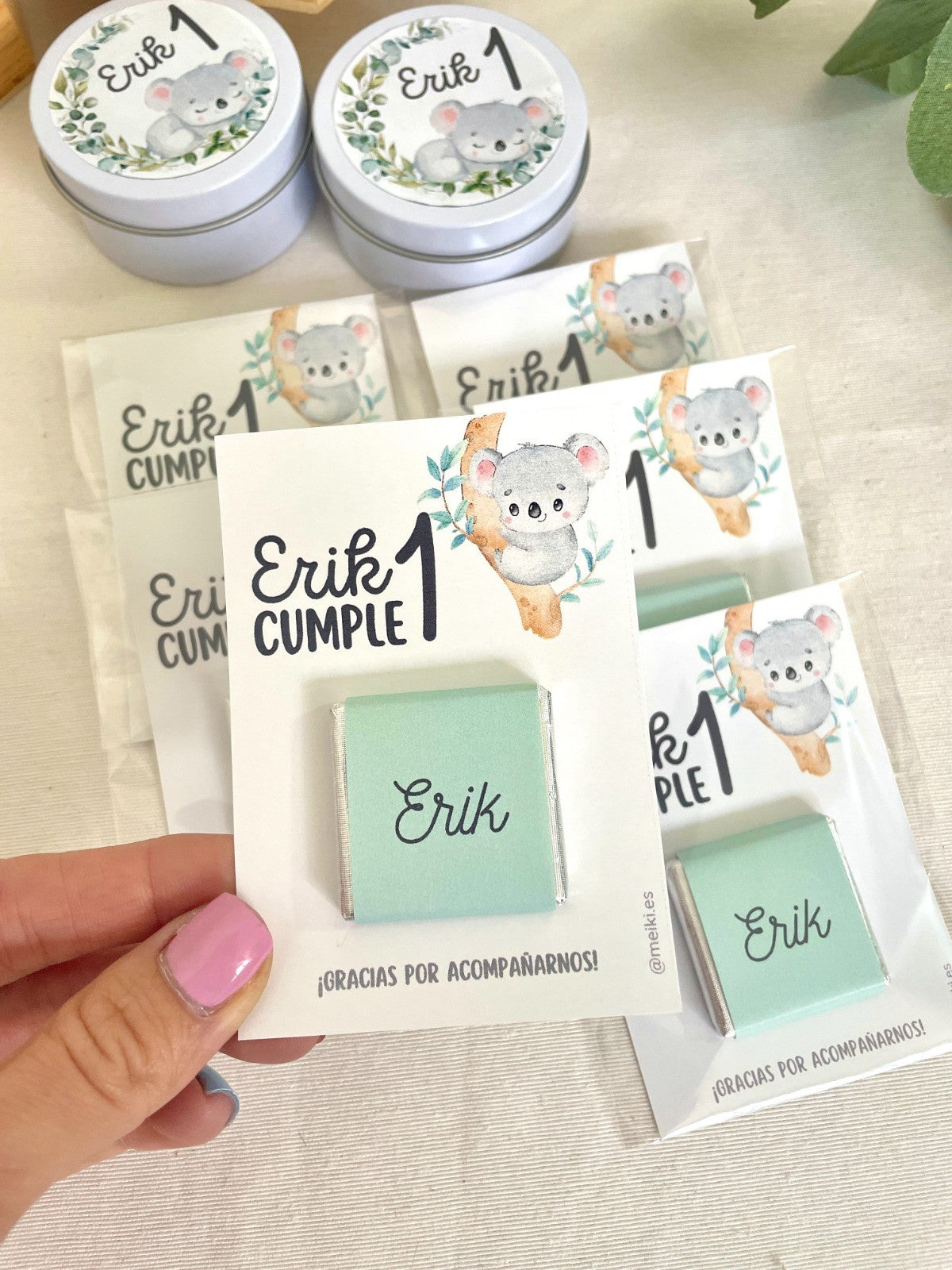 Tarjeta de agradecimiento con bombón cuadrado