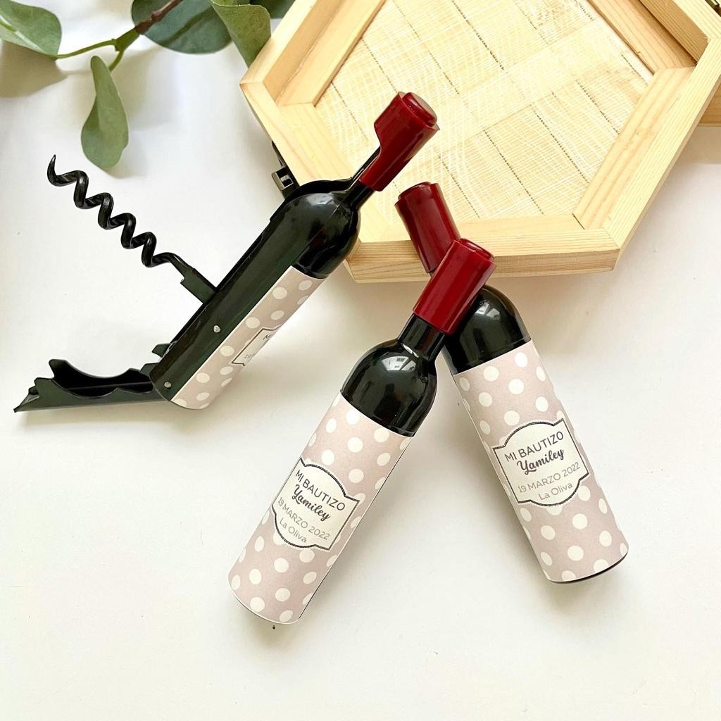 Sacacorchos y abridor en forma de botella bautizo