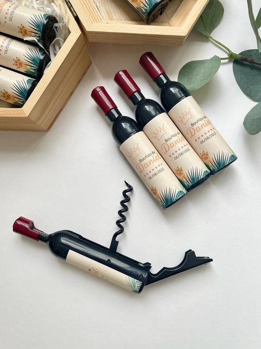 Sacacorchos y abridor en forma de botella bautizo