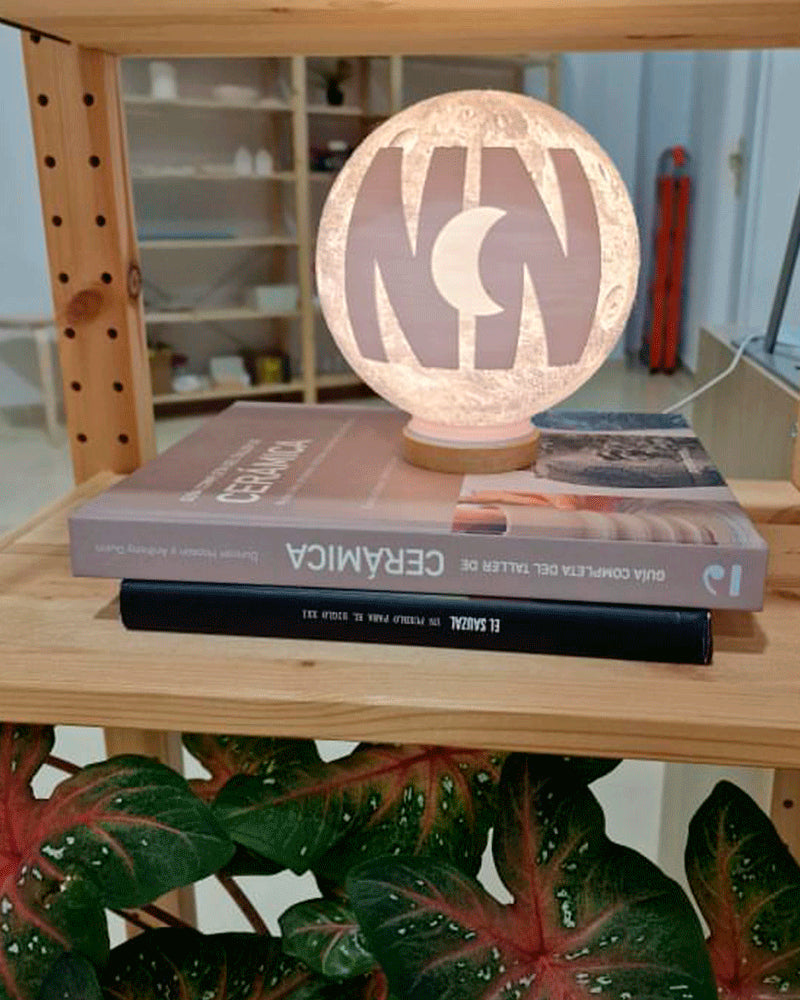 Lámpara lunar personalizada