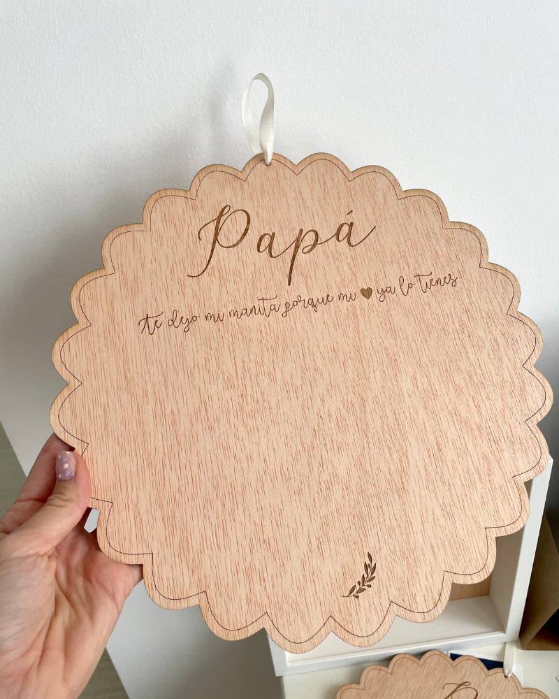 Placa de madera para huellas a Papá